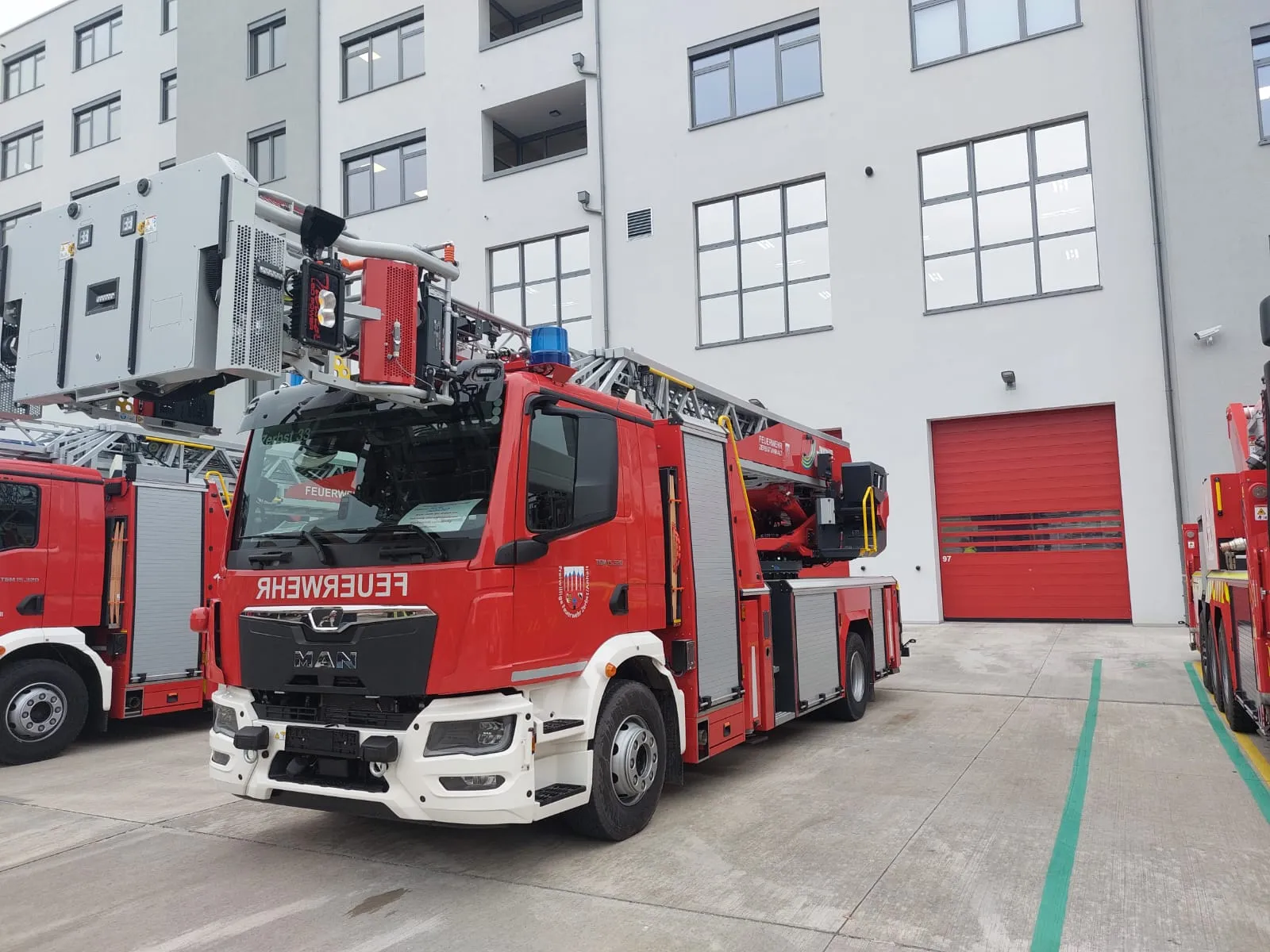 Drehleiterfahrzeug der Feuerwehr Zerbst